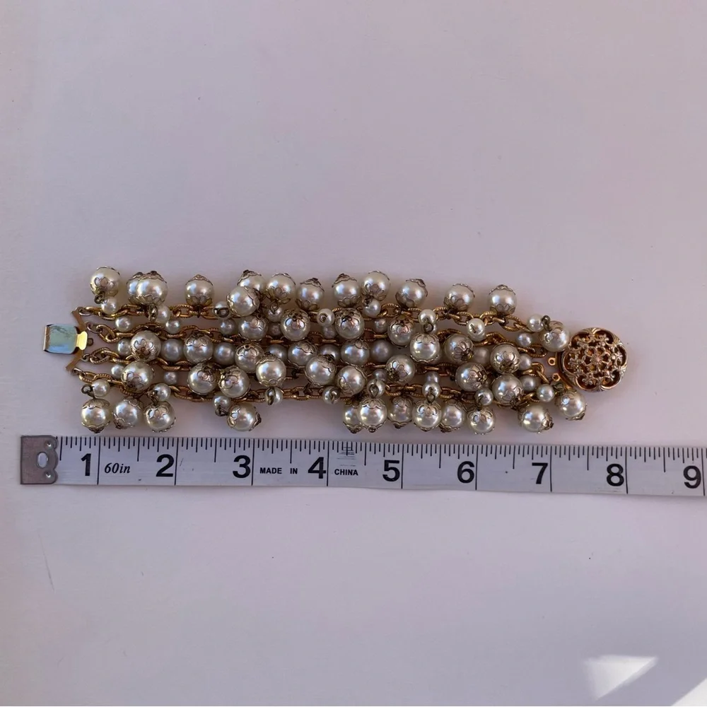Vintage 1960s Gold Tone Faux Pearl Dangle Cluster Bracelet